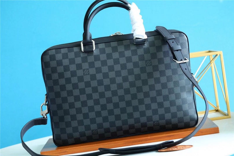 Franco Shops - Louis Vuittons  - 9817