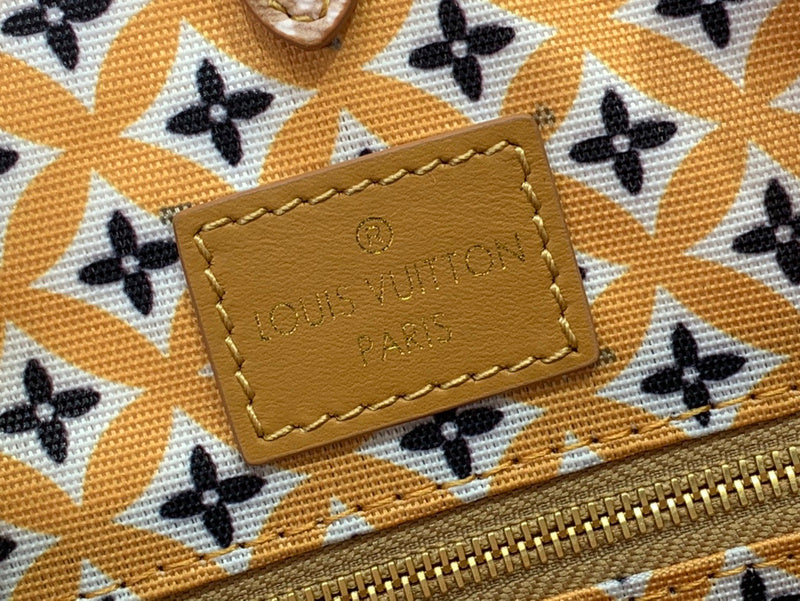 Franco Shops - Louis Vuittons  - 15233