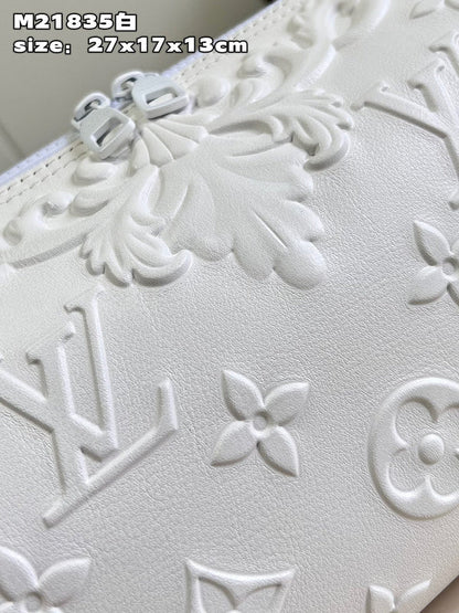 Franco Shops - Louis Vuittons  - 15374