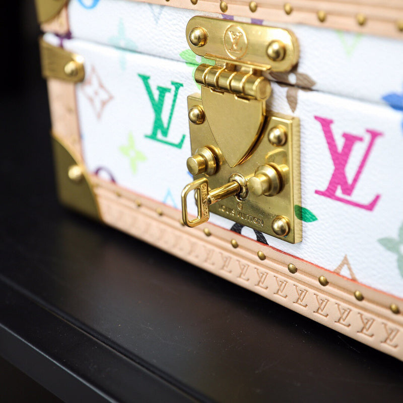 Franco Shops - Louis Vuittons  - 9488