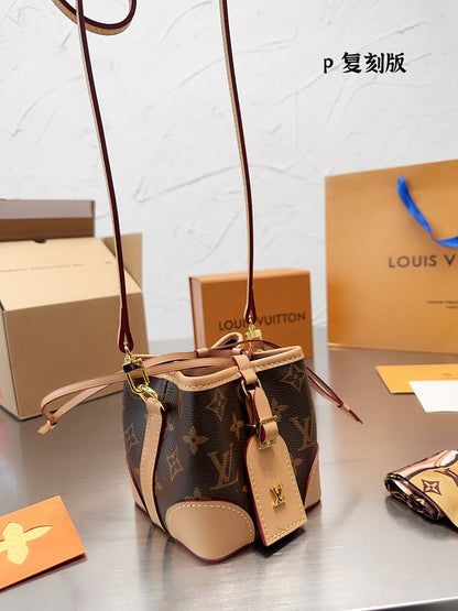 Franco Shops - Louis Vuittons  - 14945