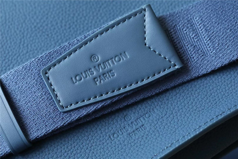 Franco Shops - Louis Vuittons  - 9982