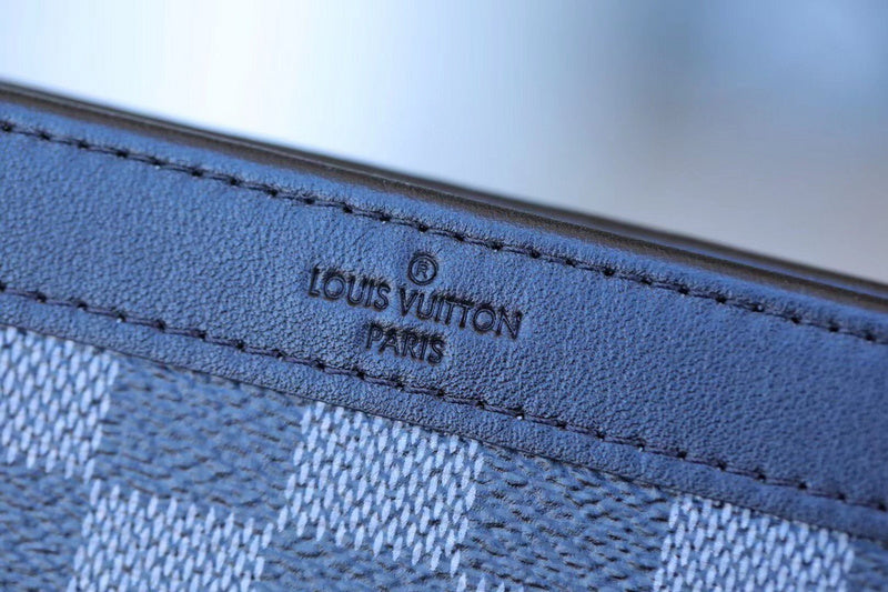 Franco Shops - Louis Vuittons  - 10032