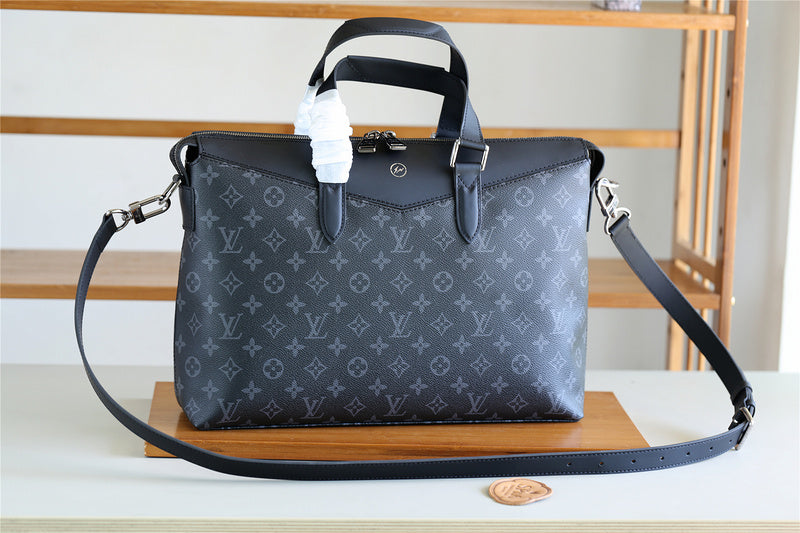 Franco Shops - Louis Vuittons  - 9887