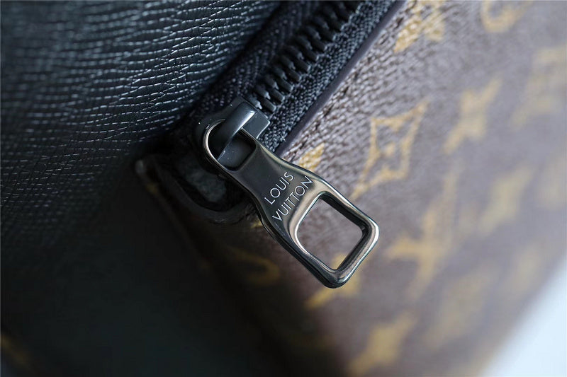 Franco Shops - Louis Vuittons  - 9725