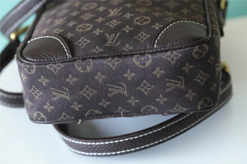 Franco Shops - Louis Vuittons  - 9904