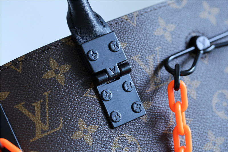 Franco Shops - Louis Vuittons  - 9846