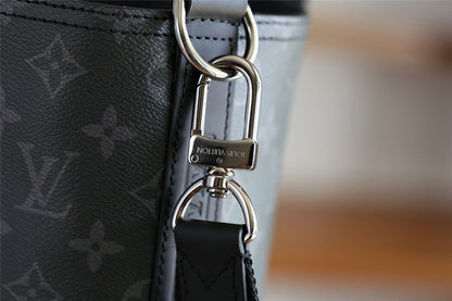 Franco Shops - Louis Vuittons  - 9845