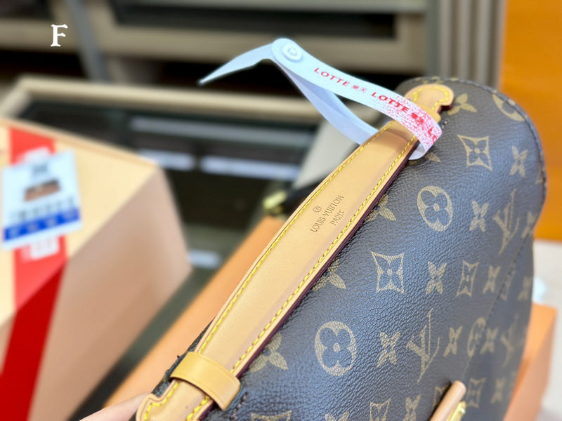 Franco Shops - Louis Vuittons  - 15032