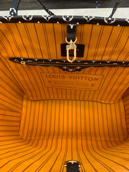 Handbag Designer By Louis Vuitton  Size: Large