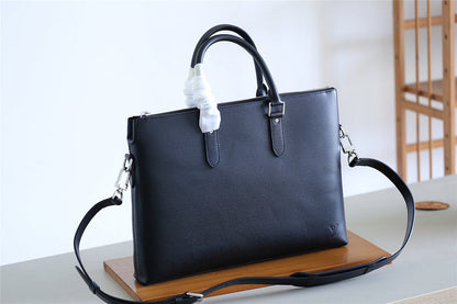 Franco Shops - Louis Vuittons  - 9823