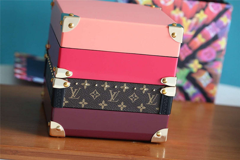 Franco Shops - Louis Vuittons  - 9507