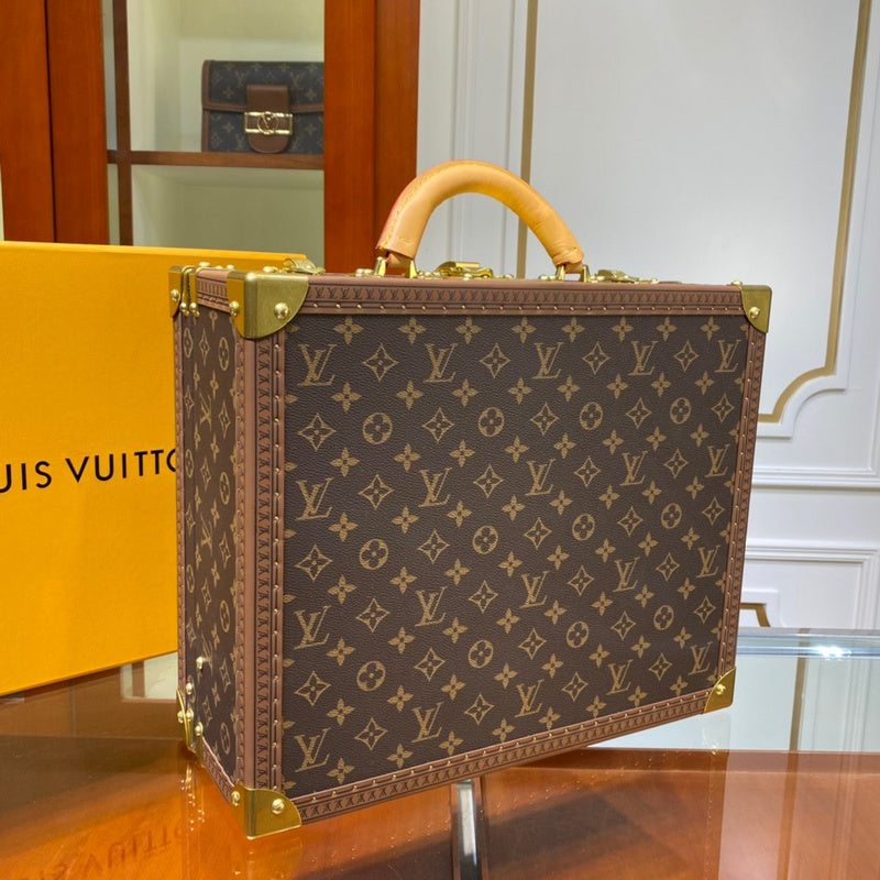 Franco Shops - Louis Vuittons  - 9501