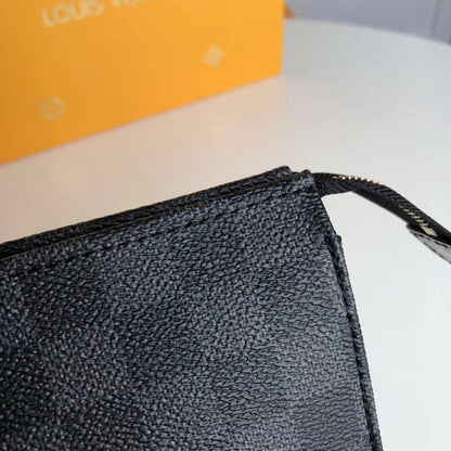 Franco Shops - Louis Vuittons  - 15540