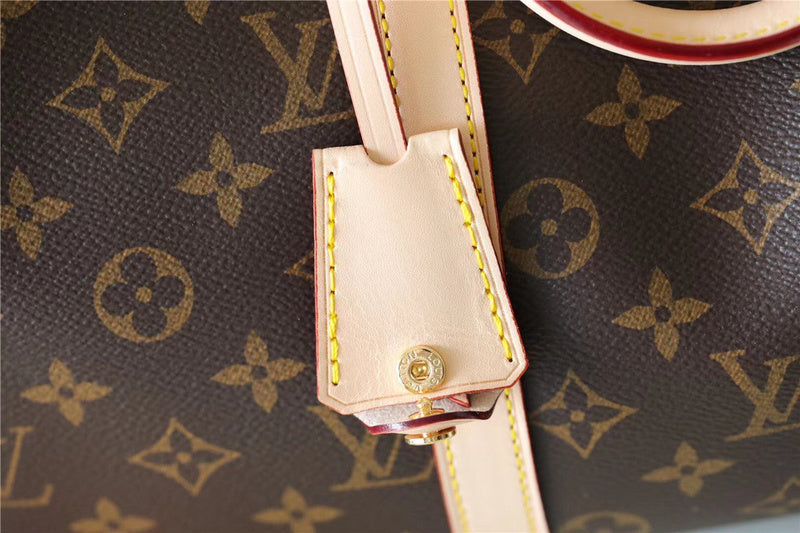 Franco Shops - Louis Vuittons  - 9435