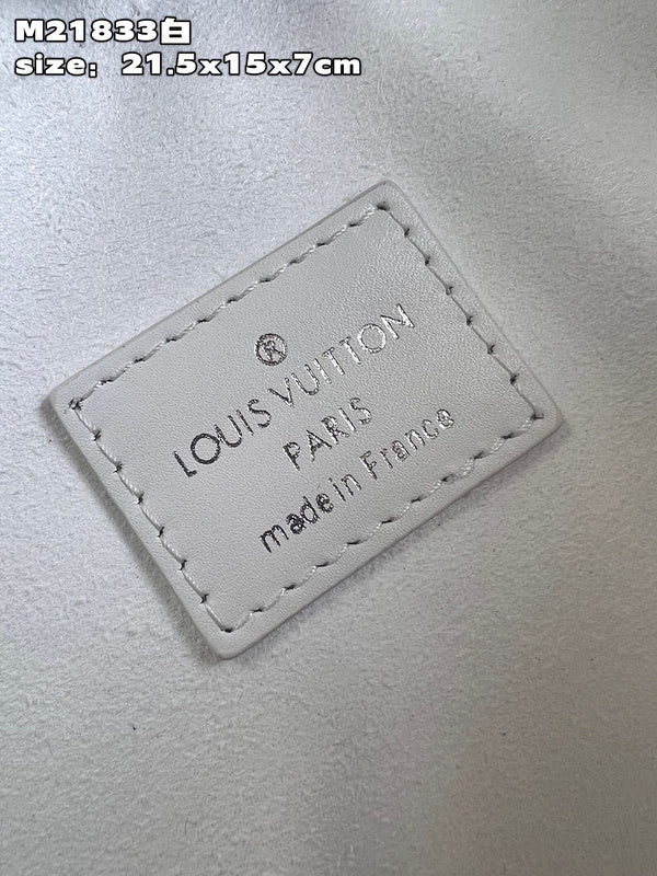 Franco Shops - Louis Vuittons  - 15475