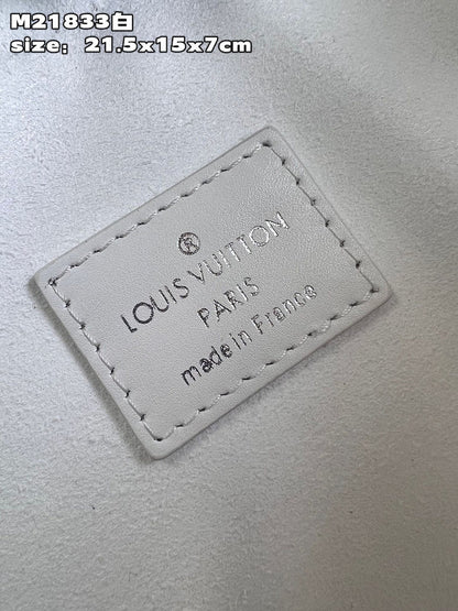 Franco Shops - Louis Vuittons  - 15475
