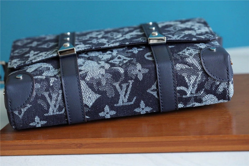 Franco Shops - Louis Vuittons  - 10163