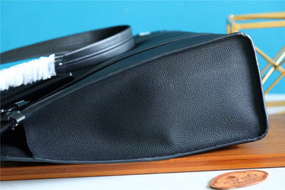 Franco Shops - Louis Vuittons  - 9821