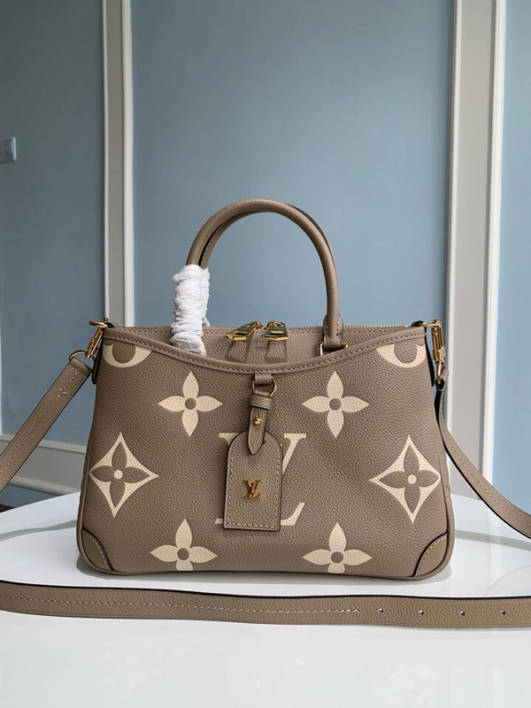 Franco Shops - Louis Vuittons  - 15405