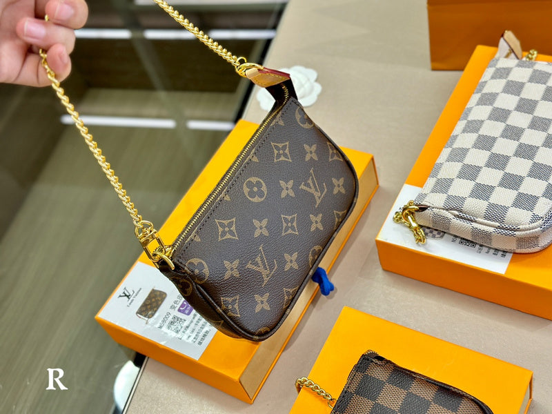 Franco Shops - Louis Vuittons  - 15010
