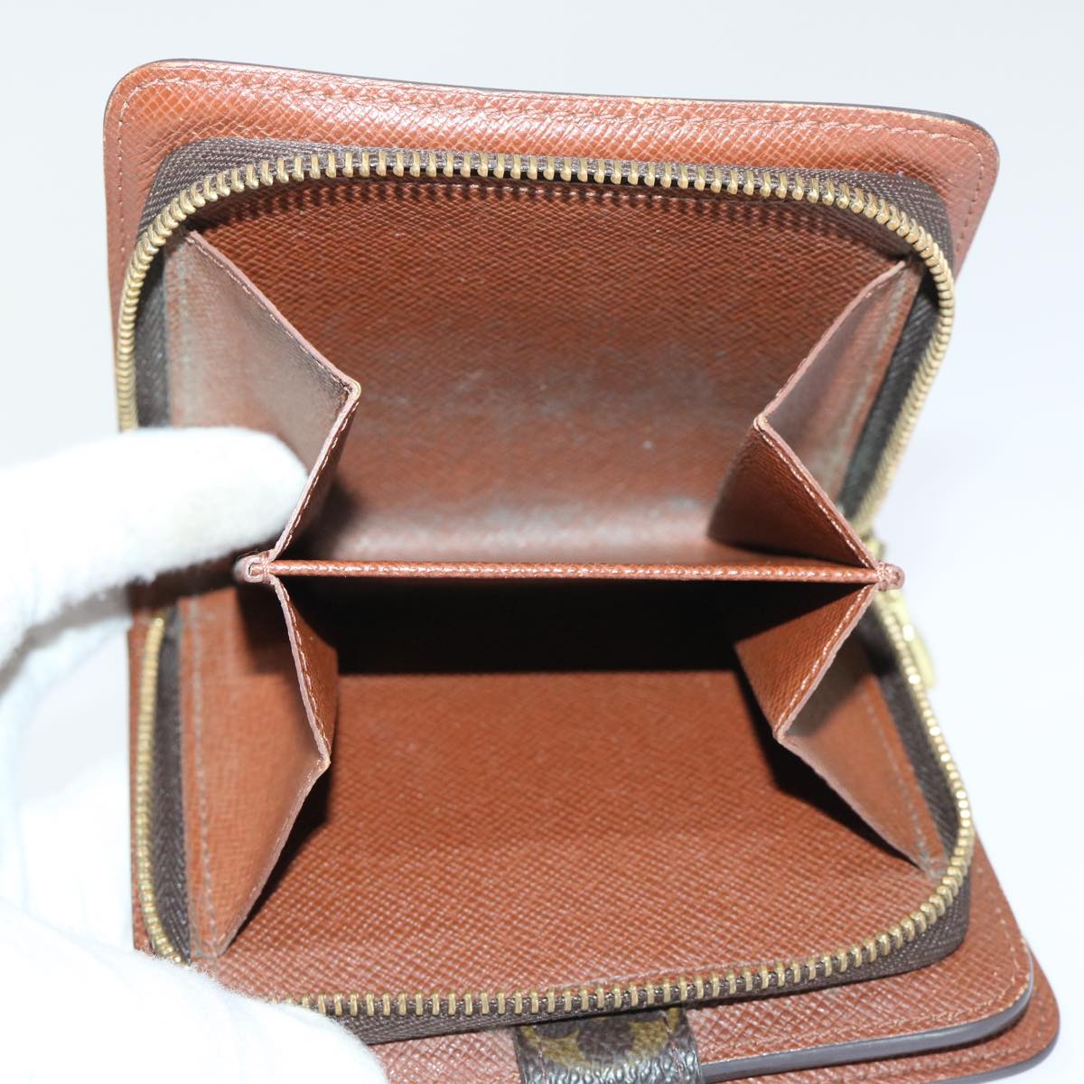 LOUIS VUITTON Monogram Compact Zip Wallet M61667 LV Auth 52462