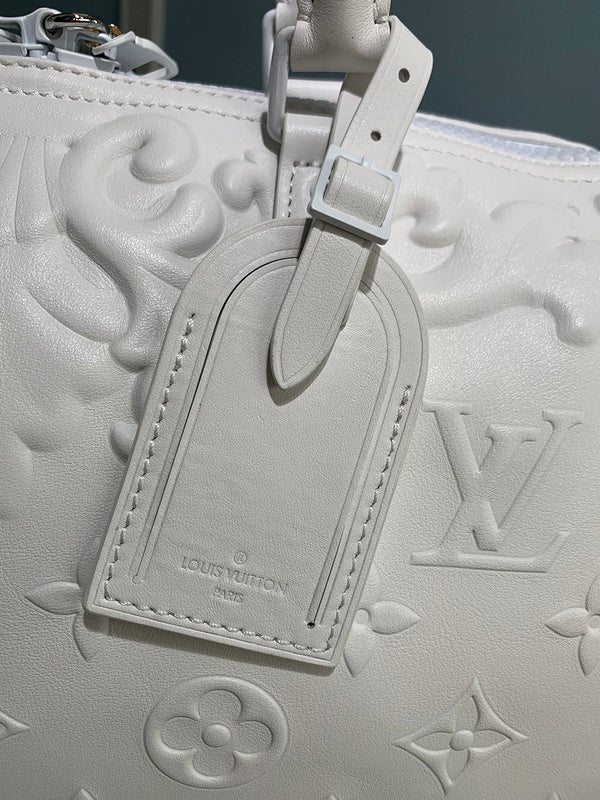 Franco Shops - Louis Vuittons  - 15411