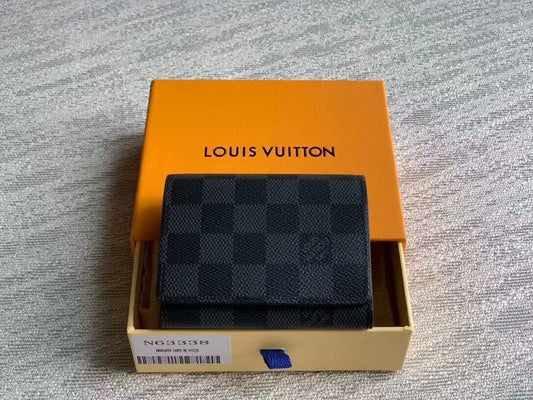 Franco Shops - Louis Vuittons  - 15754