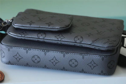 Franco Shops - Louis Vuittons  - 10047