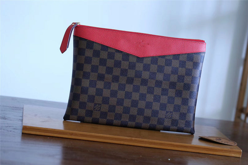 Franco Shops - Louis Vuittons  - 9323