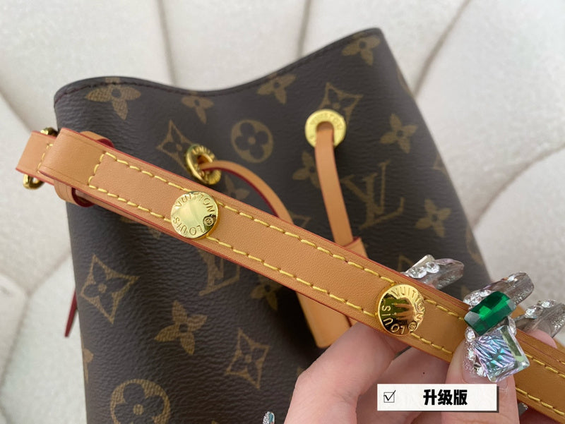 Franco Shops - Louis Vuittons  - 15076