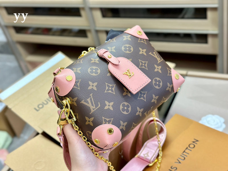 Franco Shops - Louis Vuittons  - 14995