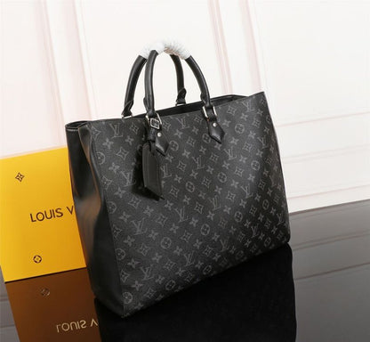 Franco Shops - Louis Vuittons  - 15519