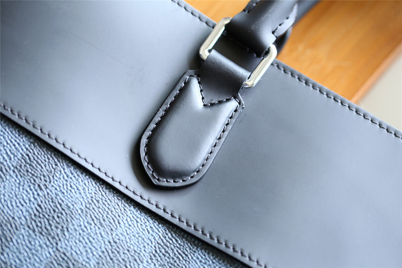 Franco Shops - Louis Vuittons  - 9884