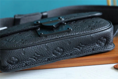 Franco Shops - Louis Vuittons  - 10105