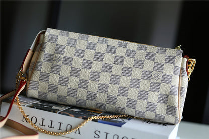 Franco Shops - Louis Vuittons  - 9377