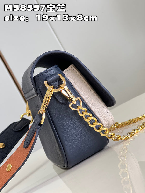 Franco Shops - Louis Vuittons  - 15606