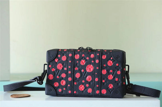 Franco Shops - Louis Vuittons  - 9968