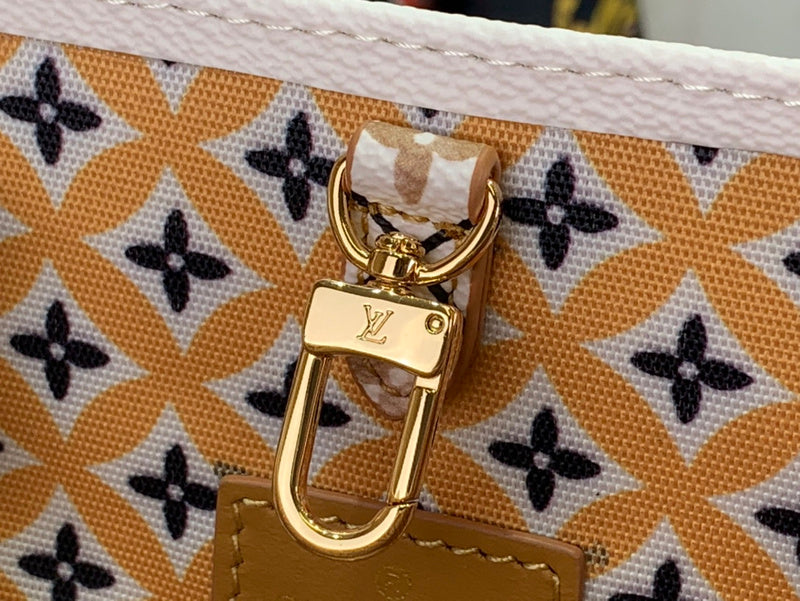 Franco Shops - Louis Vuittons  - 15233