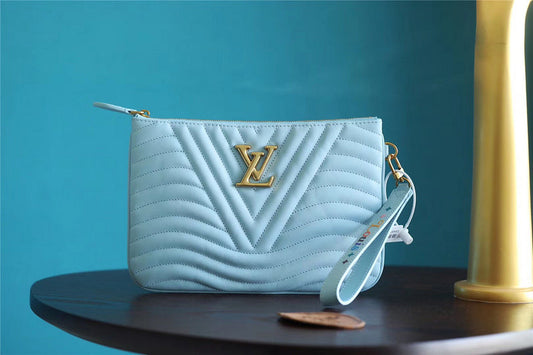 Franco Shops - Louis Vuittons  - 9237