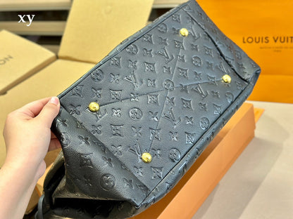 Franco Shops - Louis Vuittons  - 15008