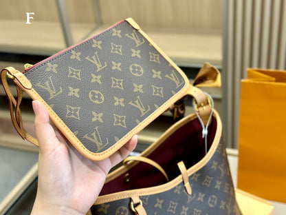 Franco Shops - Louis Vuittons  - 15034