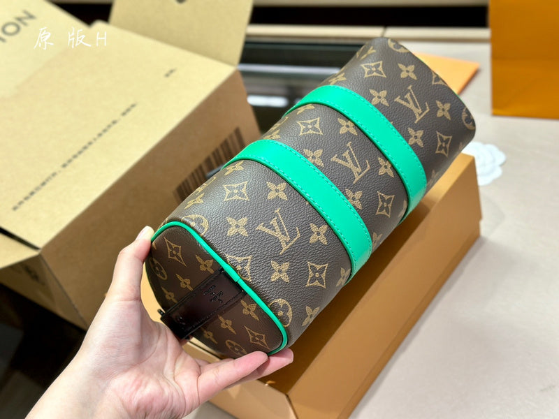 Franco Shops - Louis Vuittons  - 15041