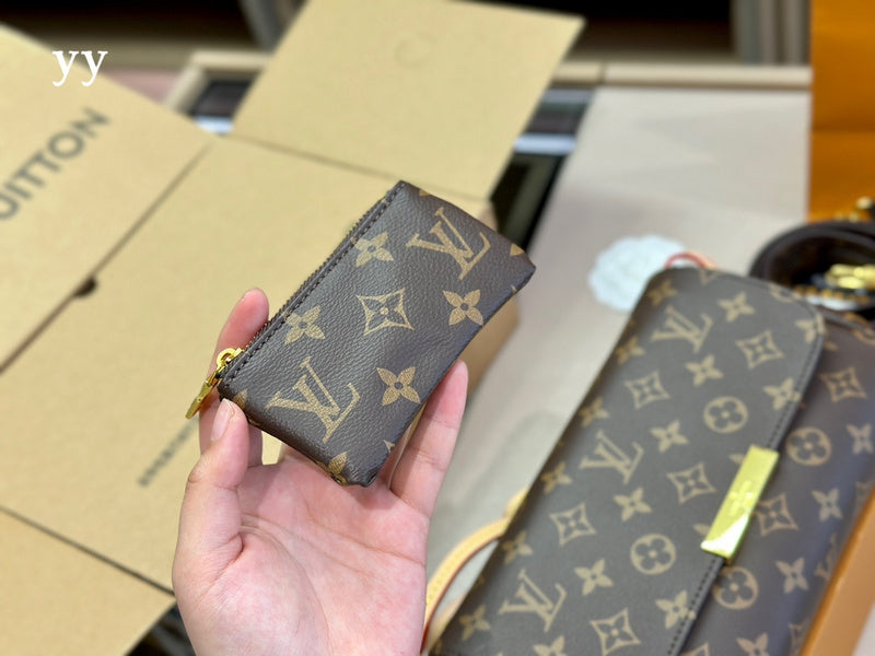 Franco Shops - Louis Vuittons  - 14992