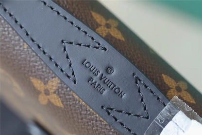 Franco Shops - Louis Vuittons  - 10089