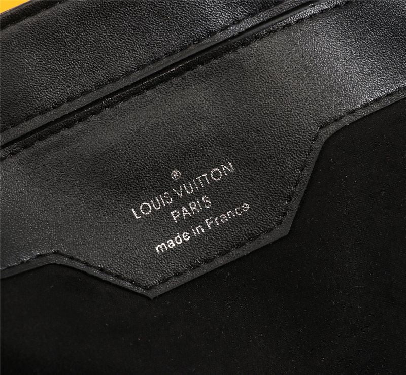 Franco Shops - Louis Vuittons  - 15519