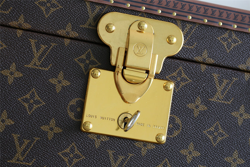 Franco Shops - Louis Vuittons  - 9521