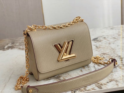 Franco Shops - Louis Vuittons  - 15721