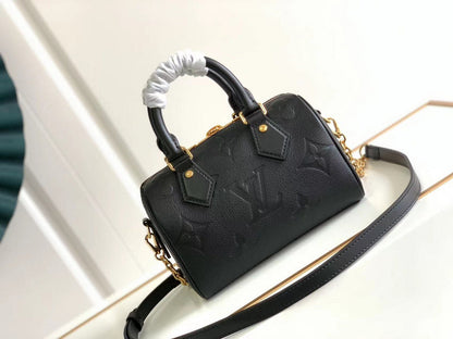 Franco Shops - Louis Vuittons  - 15285
