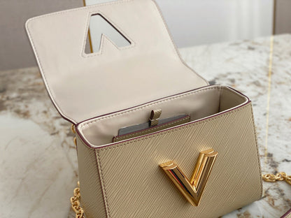 Franco Shops - Louis Vuittons  - 15721